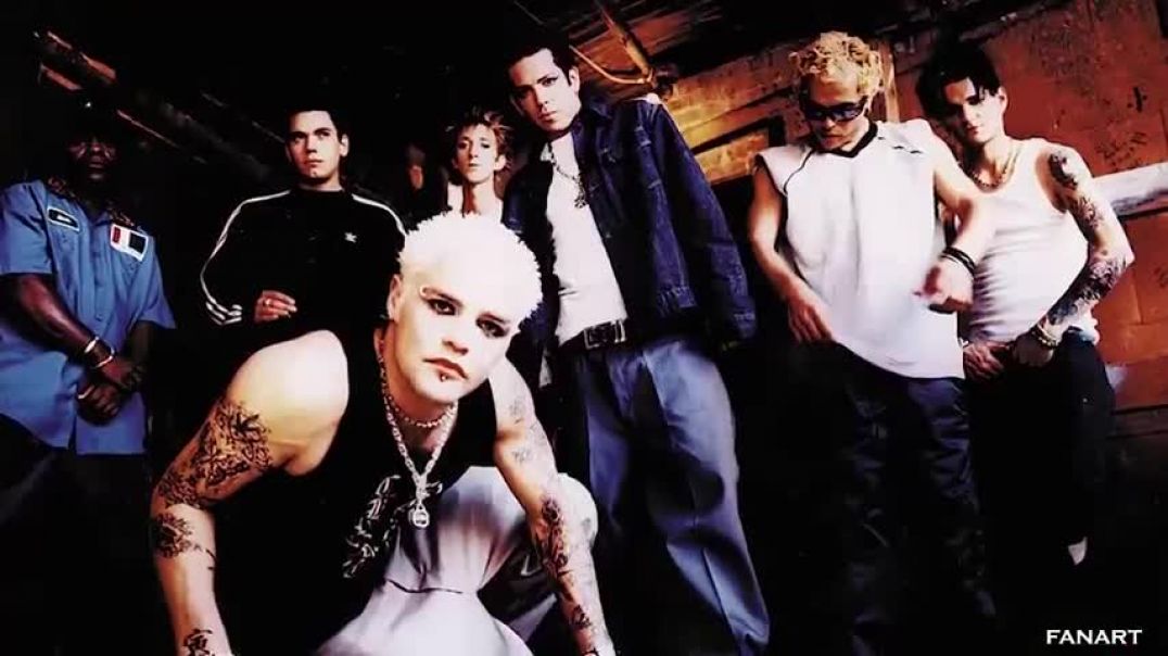 ⁣Crazy Town The Sad Story of the Band Behind  Butterfly