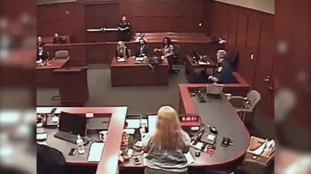 ⁣Court Cam: Judge SCOLDS Prosecutor Defending Police Officer's Lies | A&E