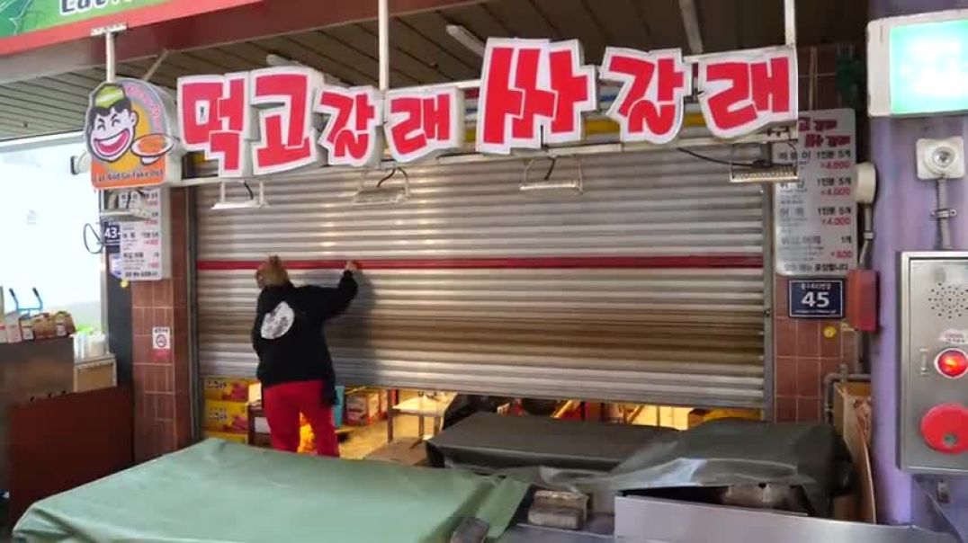 ⁣Korean No.1 Tteokbokki!! customers have been lining up since morning! / korean street food