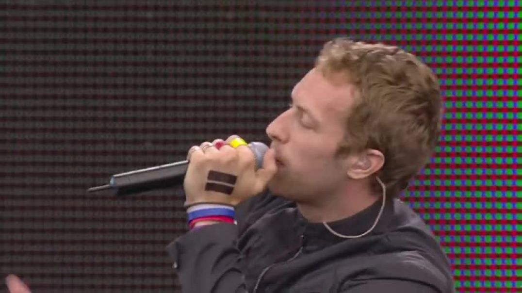 ⁣Coldplay   Richard Ashcroft - Bittersweet Symphony (Live 8 2005)