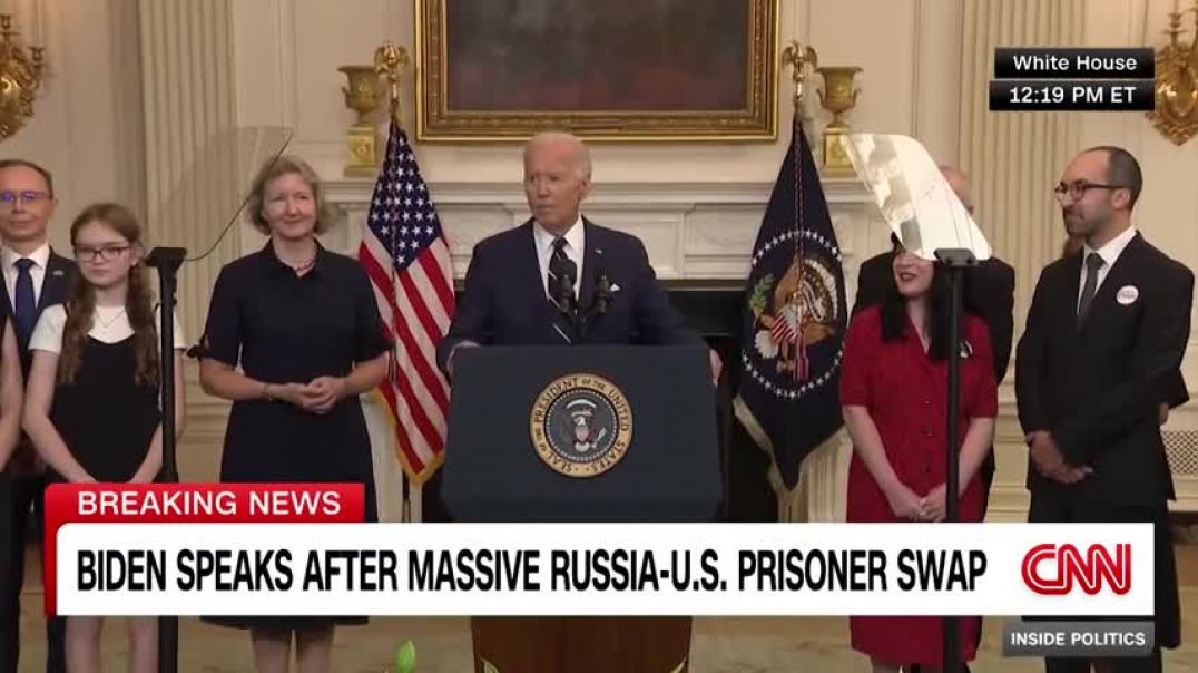 ⁣Biden speaks surrounded by family members of US citizens released in prisoner swap