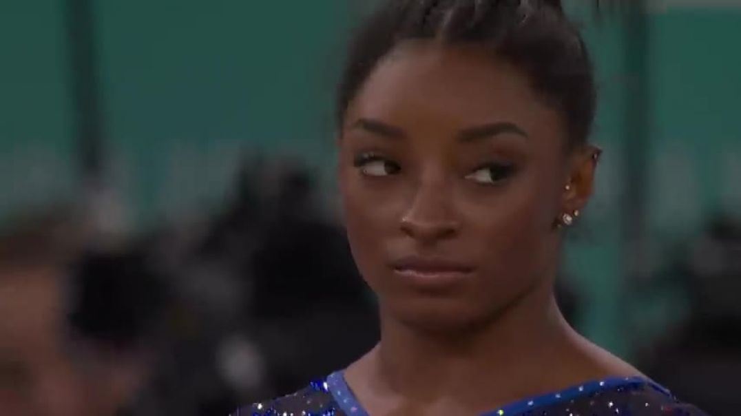 Simone Biles AWE-INSPIRING floor routine clinches a record SIXTH gymnastics gold | Paris Olympics