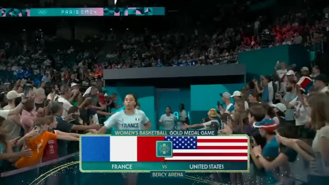 ⁣USA women survive France by slimmest of margins for EIGHTH-STRAIGHT basketball gold   Paris Olympics