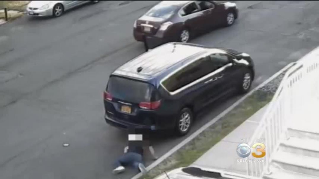 ⁣Attempted Mafia Hit Caught On Camera, Victim Is Son Of Crime Family Associate