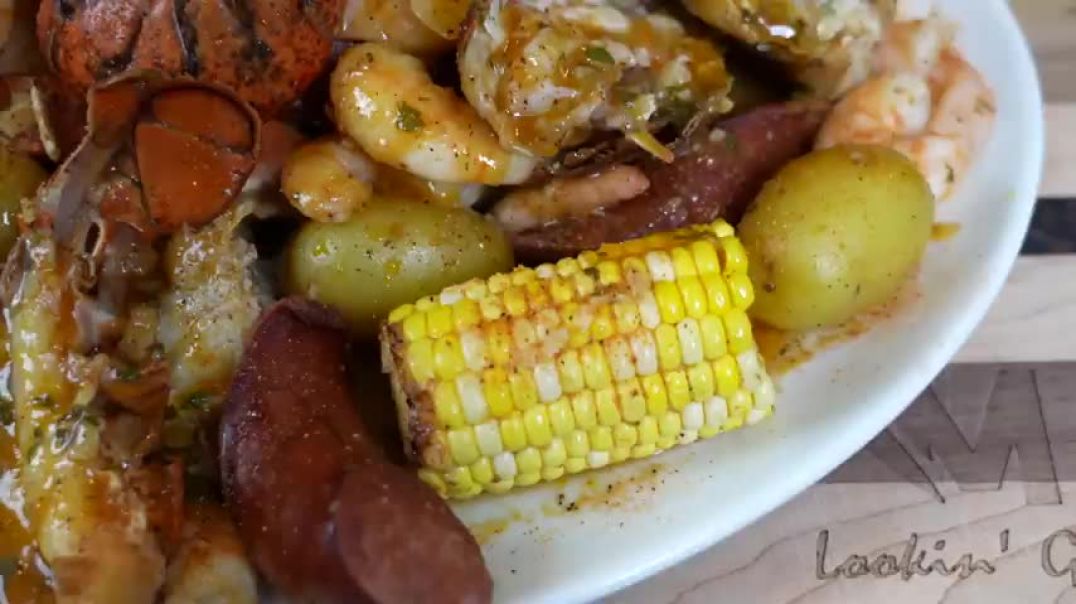 How To Make The Perfect Seafood Boil Bag at Home