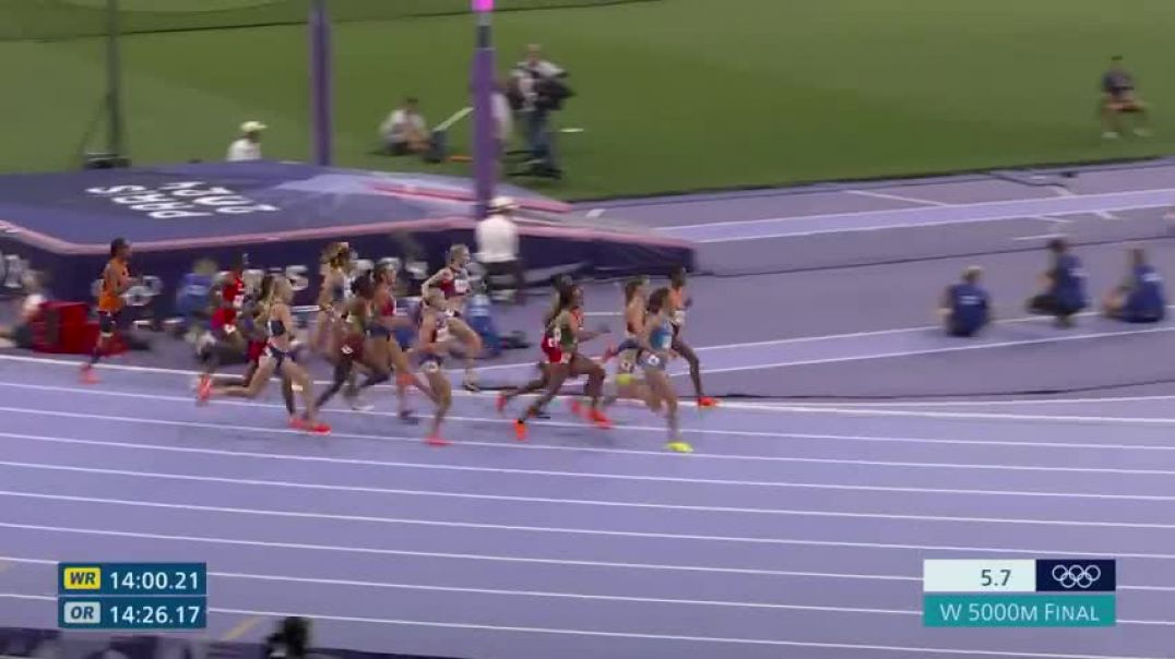 ⁣Beatrice Chebet OWNS the home stretch to win women's 5000m | Paris Olympics | NBC Sports