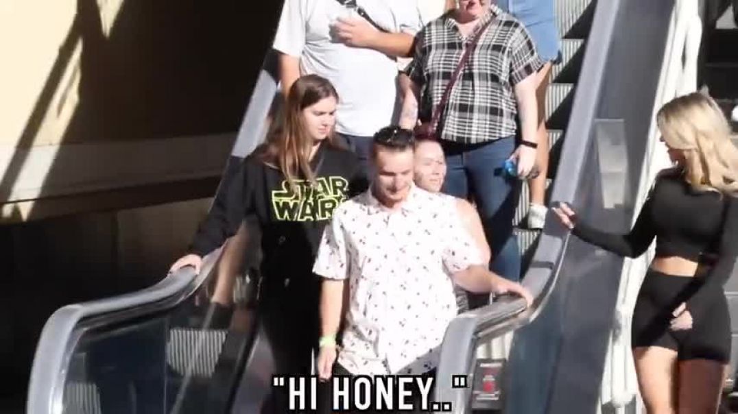 ⁣THE BEST ESCALATOR PRANKS!!  COUPLES REACTIONS