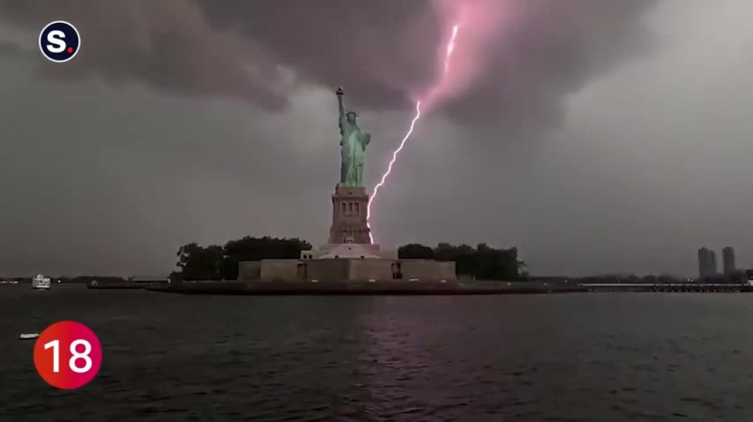 ⁣Top 18 Extreme Lightning Strikes Caught On Camera