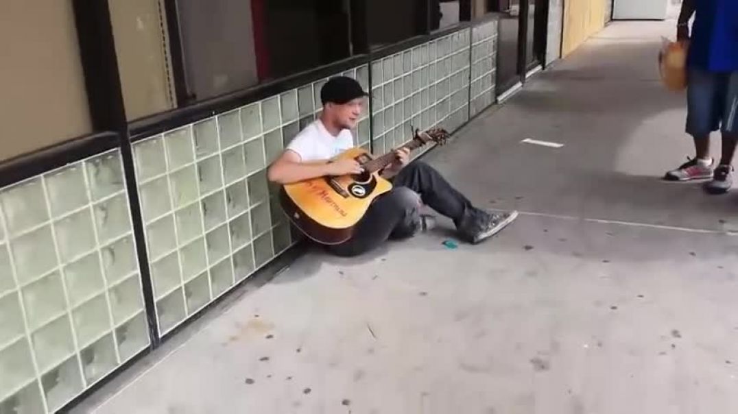 ⁣Amazing jam session - Three random guys sing together